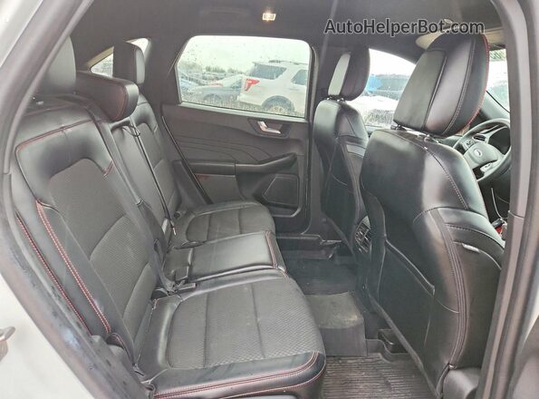 1FMCU0MN1PUB44212 2023 FORD ESCAPE White Вид задньої частини салону