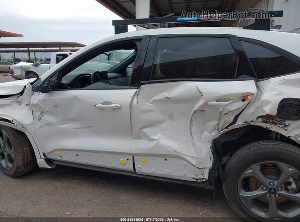 1FMCU0MN6RUB02038 2024 FORD ESCAPE White Панорамний вид салону 360°
