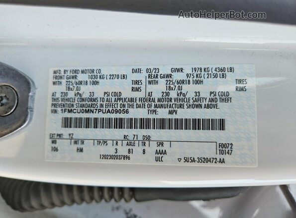 1FMCU0MN7PUA09056 2023 FORD ESCAPE Белый Вид наклейки с VIN-кодом