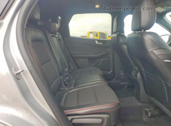 1FMCU0MN7PUA83013 2023 FORD ESCAPE Silver Rear interior view