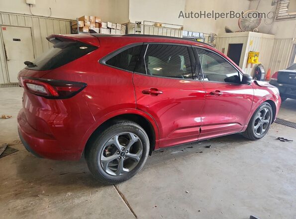 1FMCU0MN8PUA73820 2023 FORD ESCAPE Красный Задняя правая четверть