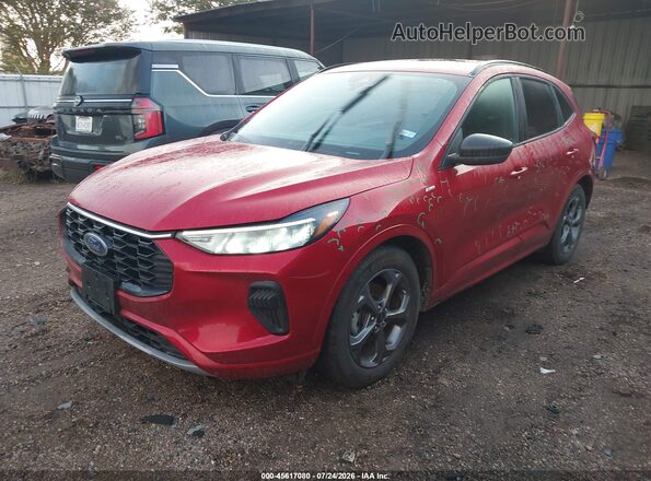 1FMCU0MN8PUB44031 2023 FORD ESCAPE Red წინა მარცხენა ხედი სამი მეოთხედიდან