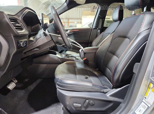 1FMCU0MN9RUB62167 2024 FORD ESCAPE Silver Вид салону спереду