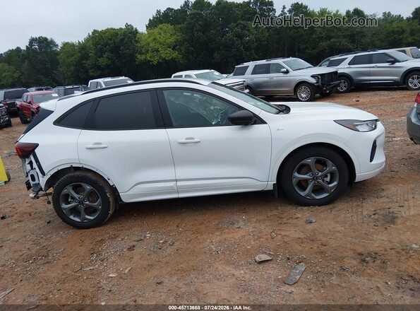 1FMCU0MZXPUB00776 2023 FORD ESCAPE White Սալոնի 360 աստիճան տեսք