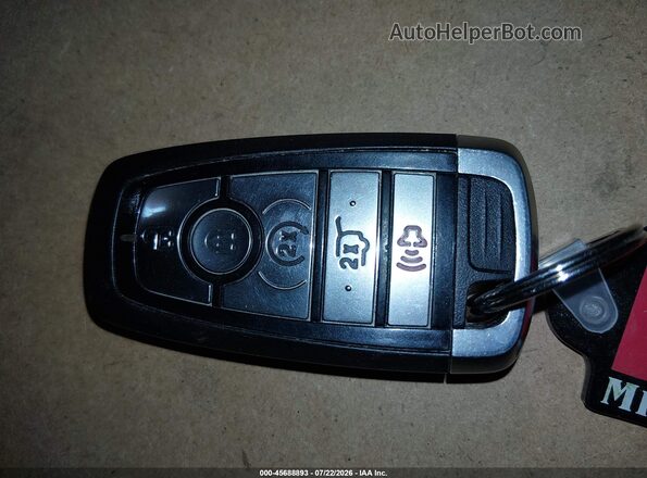 1FMCU9BZ6LUA63601 2020 FORD ESCAPE Белый Вид панели приборов