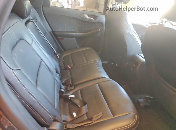 1FMCU9BZ6LUC13822 2020 FORD ESCAPE Черный Вид задней части салона