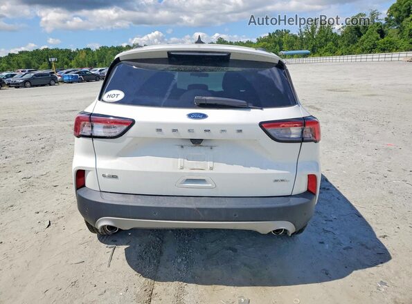 1FMCU9CZ4MUA70210 2021 FORD ESCAPE White Вид ззаду