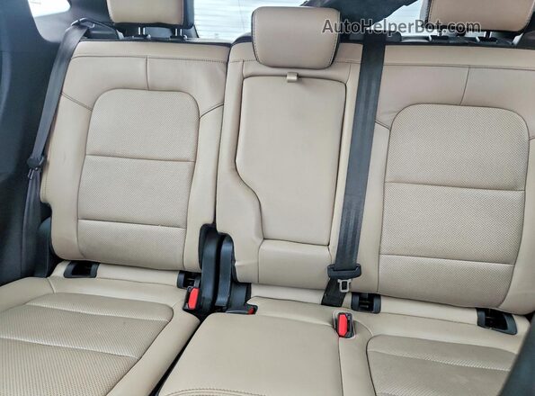 1FMCU9DZ8LUB67844 2020 FORD ESCAPE Red Rear seats view