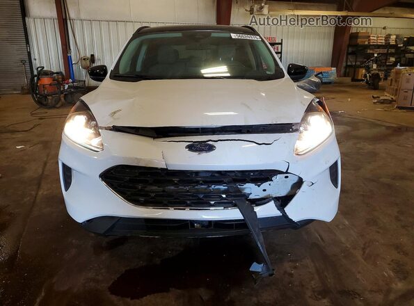 1FMCU9G61MUB20755 2021 FORD ESCAPE White Front view
