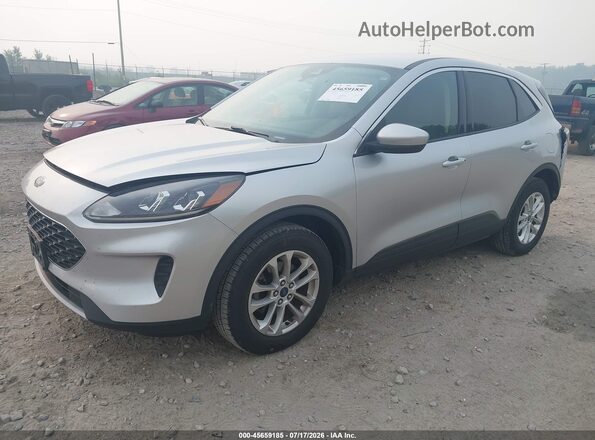 1FMCU9G63LUB29083 2020 FORD ESCAPE Silver Vista tres cuartos delantera izquierda