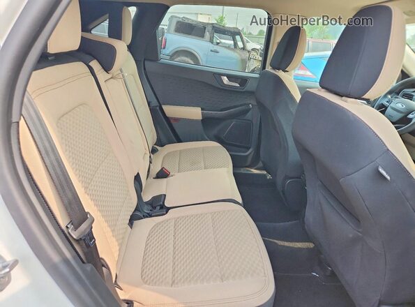 1FMCU9G63LUC08978 2020 FORD ESCAPE Белый Вид задней части салона