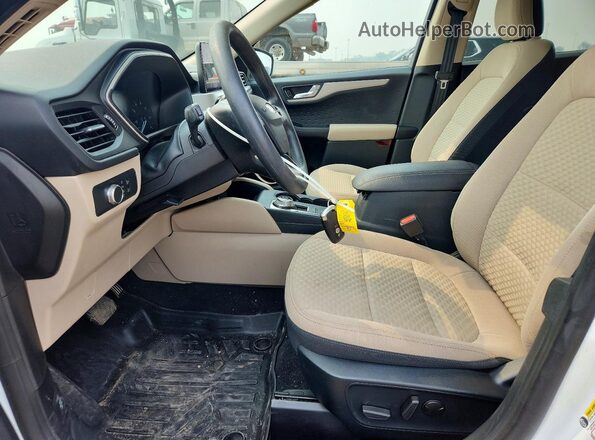 1FMCU9G63LUC08978 2020 FORD ESCAPE Белый Вид салона спереди