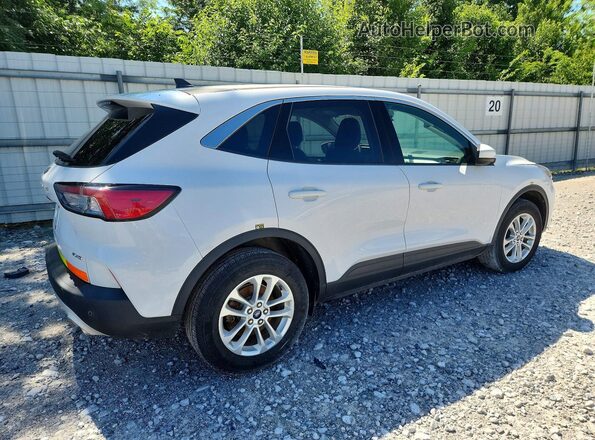 1FMCU9G64MUA80932 2021 FORD ESCAPE White Trasero derecho