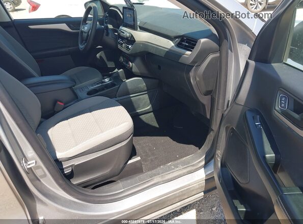 1FMCU9G66NUB81486 2022 FORD ESCAPE Серебряный Вид салона спереди
