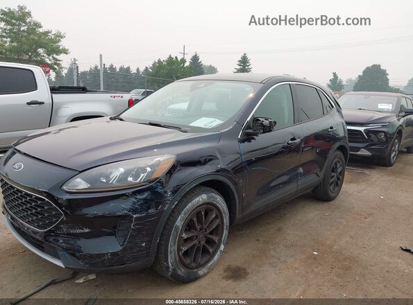 1FMCU9G69MUB13357 2021 FORD ESCAPE Black Widok z przodu