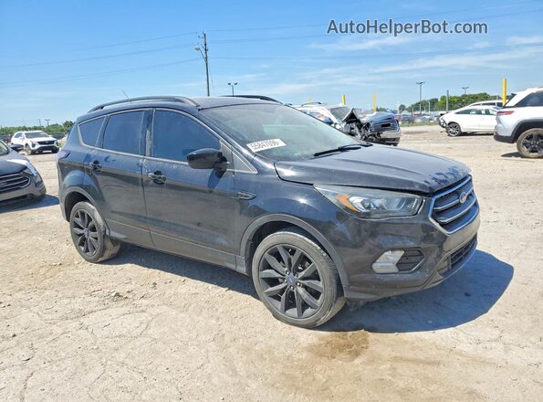 1FMCU9G90HUE68580 2017 FORD ESCAPE Черный Передняя правая четверть