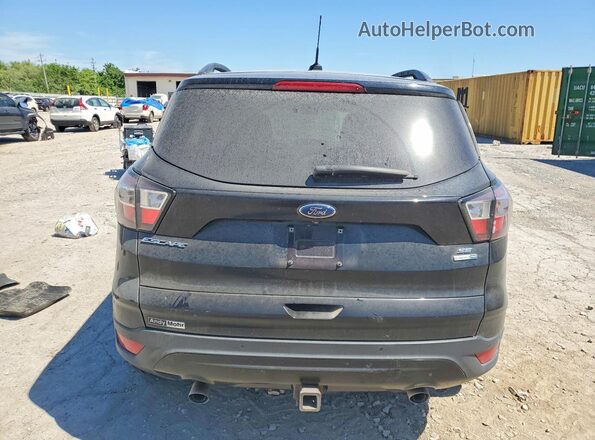 1FMCU9G90HUE68580 2017 FORD ESCAPE Черный Вид сзади