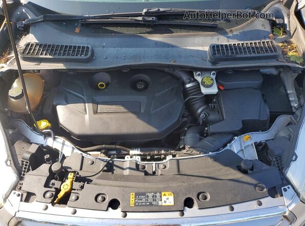 1FMCU9G91HUB08671 2017 FORD ESCAPE Silver Vista del compartimento del motor
