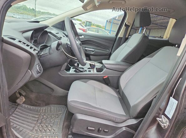 1FMCU9G91HUE92662 2017 FORD ESCAPE Gray Вид салону спереду