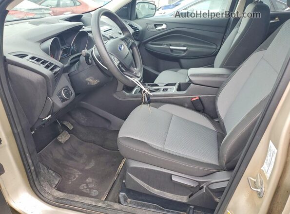1FMCU9G94HUB10558 2017 FORD ESCAPE Cream Front interior view