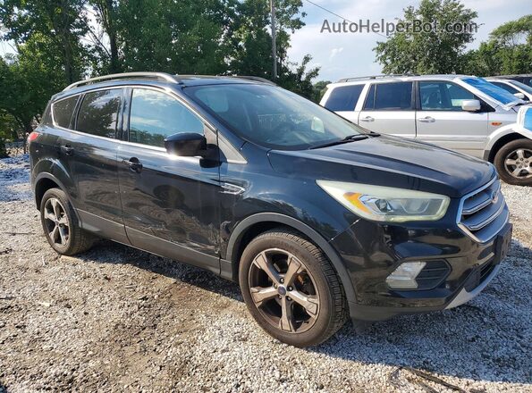 1FMCU9G94HUB18952 2017 FORD ESCAPE Черный Передняя правая четверть