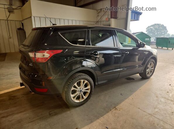 1FMCU9G94HUD37068 2017 FORD ESCAPE Black Задня права чверть