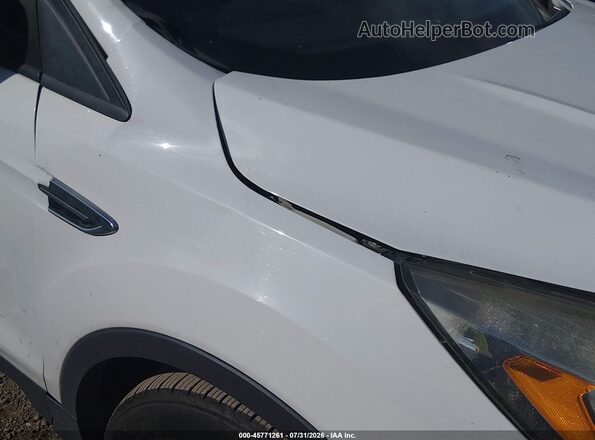 1FMCU9G94HUE35808 2017 FORD ESCAPE White Widok zestawu wskaźników