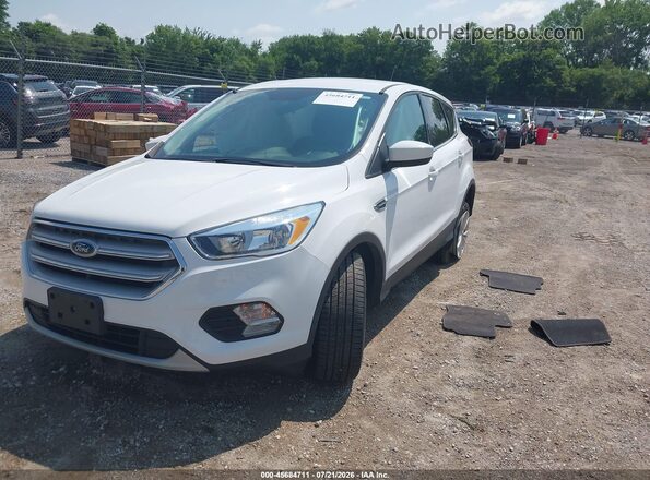 1FMCU9G95KUA65590 2019 FORD ESCAPE White წინა მარცხენა ხედი სამი მეოთხედიდან