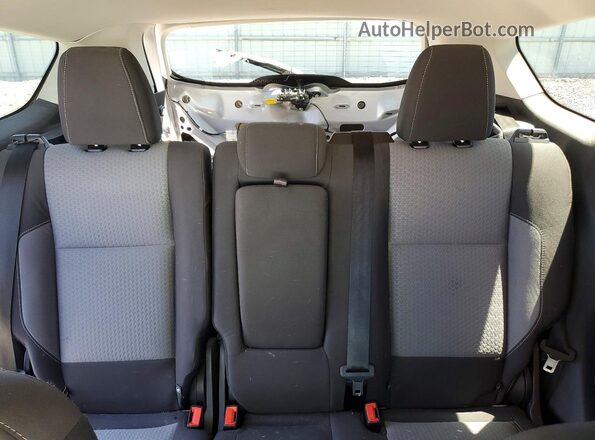 1FMCU9G97HUB16399 2017 FORD ESCAPE Silver უკანა სავარძლების ხედი