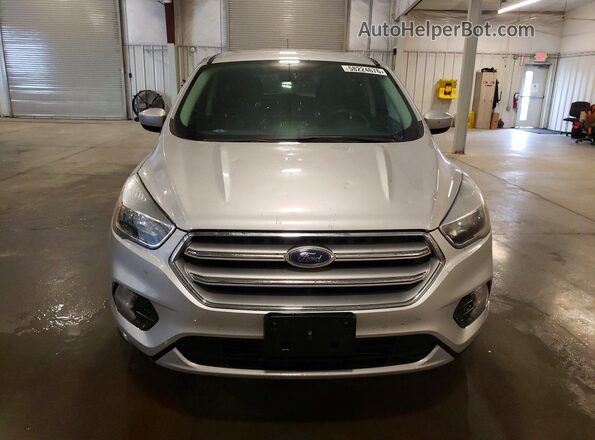 1FMCU9G97HUB68003 2017 FORD ESCAPE Silver წინა ხედი