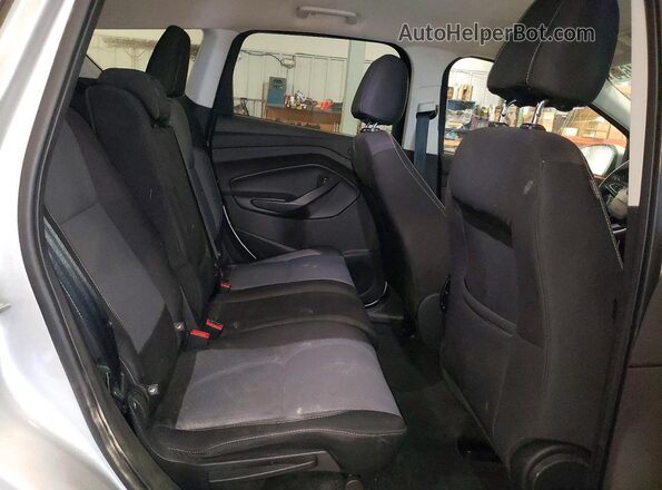 1FMCU9G97HUB68003 2017 FORD ESCAPE Silver უკანა სალონის ხედი