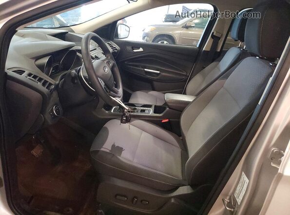 1FMCU9G97HUB68003 2017 FORD ESCAPE Silver წინა სალონის ხედი