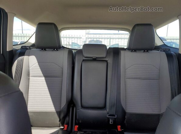1FMCU9G98HUB10112 2017 FORD ESCAPE Белый Вид задних сидений