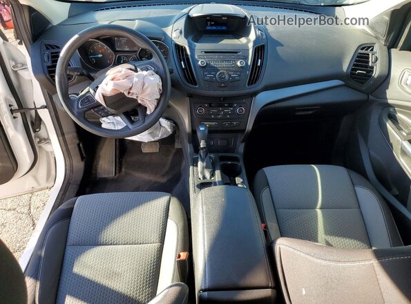 1FMCU9G99HUB08580 2017 FORD ESCAPE White Vista del salpicadero