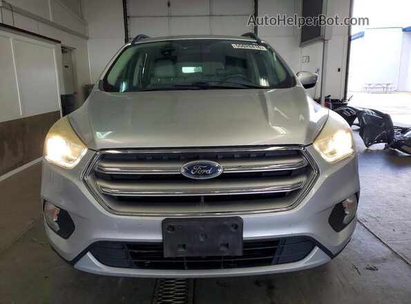 1FMCU9G9XHUE30452 2017 FORD ESCAPE Silver Вид спереду