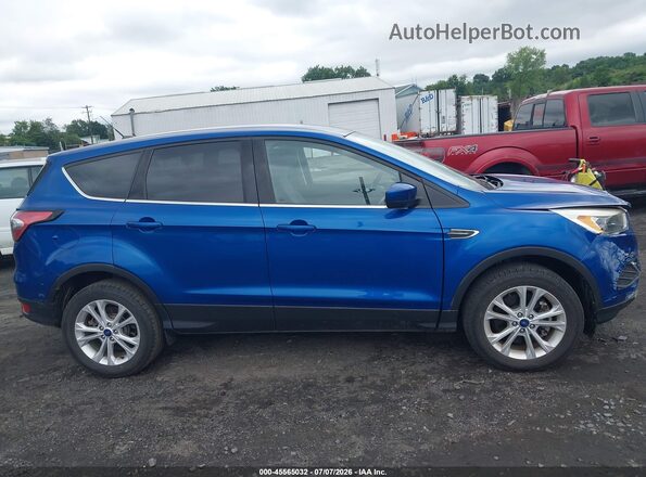 1FMCU9GD0HUD90712 2017 FORD ESCAPE Синий Вид задней части салона