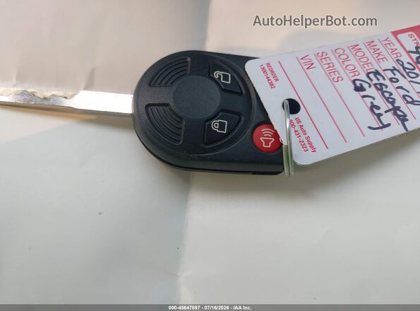 1FMCU9GD0HUE02907 2017 FORD ESCAPE Серый Вид панели приборов