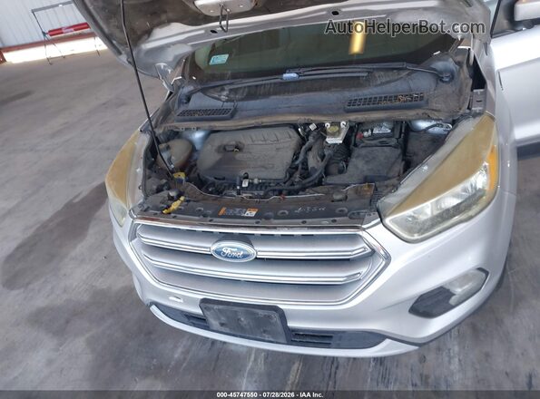 1FMCU9GD0HUE49967 2017 FORD ESCAPE Серебряный Вид сзади