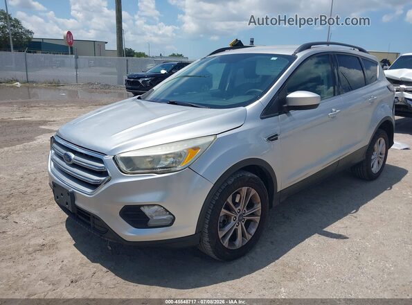 1FMCU9GD0JUA65404 2018 FORD ESCAPE Silver წინა მარცხენა ხედი სამი მეოთხედიდან