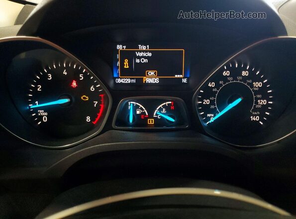 1FMCU9GD0JUA72093 2018 FORD ESCAPE Синий Вид щитка приборов