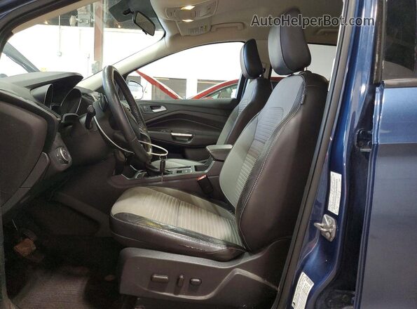 1FMCU9GD0JUA72093 2018 FORD ESCAPE Синий Вид салона спереди
