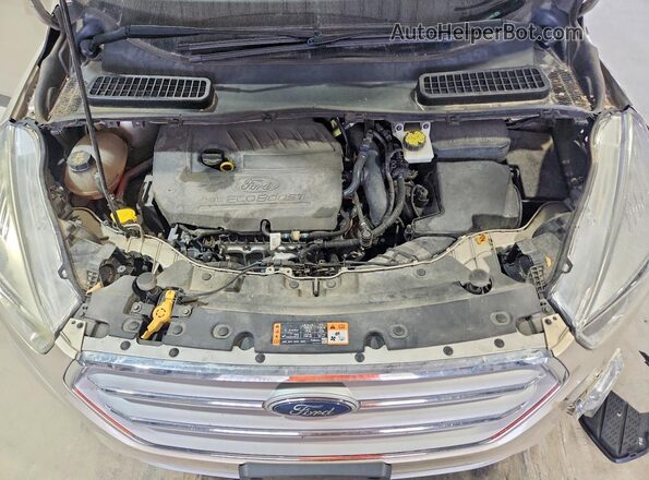 1FMCU9GD0JUB10891 2018 FORD ESCAPE Gold Vista del compartimento del motor