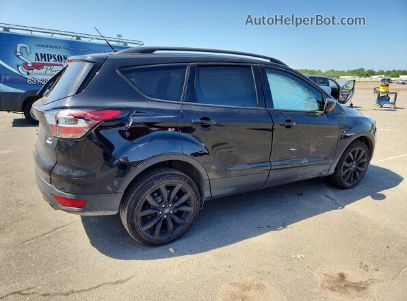 1FMCU9GD0JUB78575 2018 FORD ESCAPE Черный Задняя правая четверть