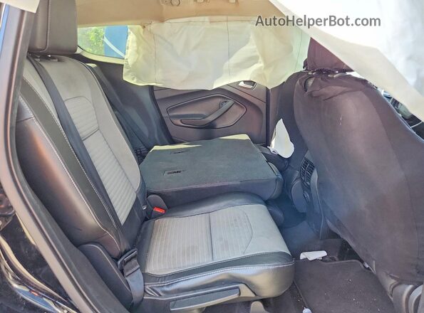 1FMCU9GD0JUB78575 2018 FORD ESCAPE Черный Вид задней части салона