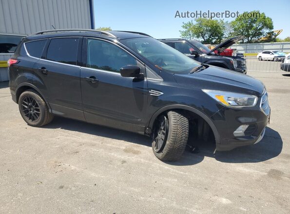 1FMCU9GD0JUC40685 2018 FORD ESCAPE Черный 
