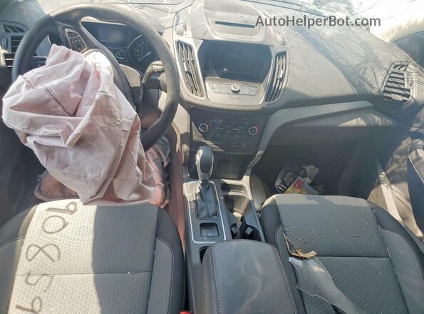 1FMCU9GD0JUC92320 2018 FORD ESCAPE Серебряный Вид панели приборов