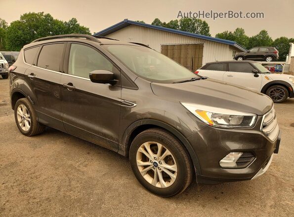 1FMCU9GD0JUC98408 2018 FORD ESCAPE Gray წინა მარჯვენა