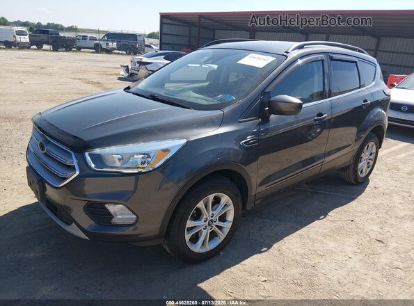 1FMCU9GD0JUD07401 2018 FORD ESCAPE Gray წინა მარცხენა ხედი სამი მეოთხედიდან