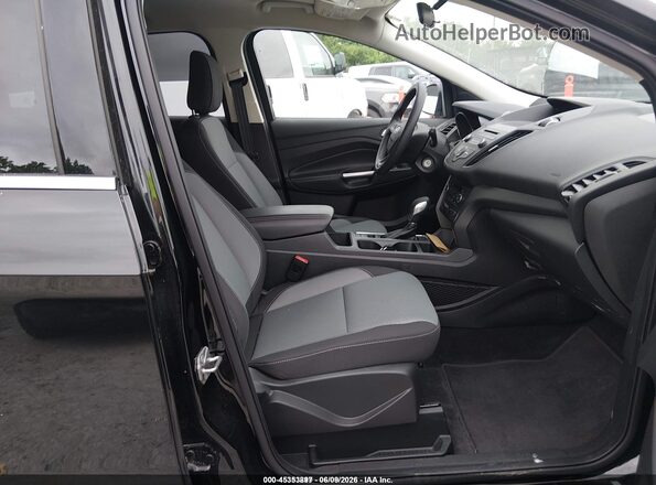 1FMCU9GD0JUD08550 2018 FORD ESCAPE Gray Widok wnętrza z przodu