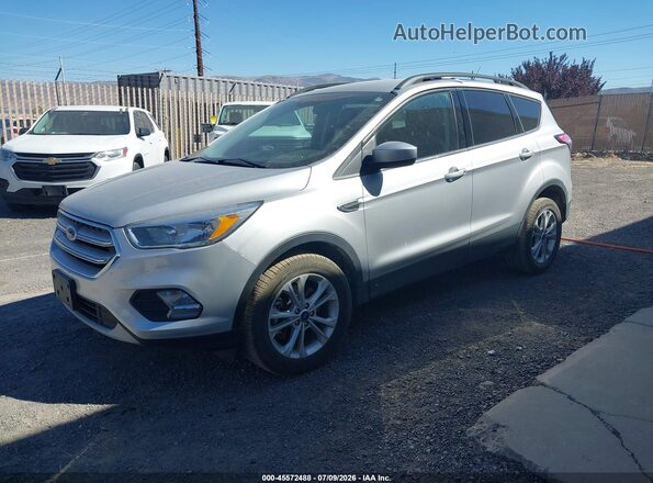 1FMCU9GD0JUD08693 2018 FORD ESCAPE Silver Vista tres cuartos delantera izquierda
